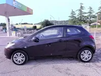 Usata Mazda 2 75 CV (55 kW) 2008 Nero Utilitaria