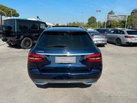 Usata Mercedes C220 194 CV (142 kW) 2018 Blu Station wagon