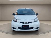 Usata Toyota Aygo 68 CV (50 kW) 2011 Bianco Utilitaria