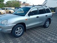 Usata Hyundai Santa Fe 112 CV (82 kW) 2004 Grigio SUV