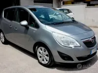 Usata Opel Meriva 101 CV (74 kW) 2011 Grigio Monovolume