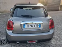 Usata Mini Cooper D 116 CV (85 kW) 2016 Marrone Utilitaria