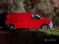 Usado VW T6 150 CV (110 kW) 2016 Rojo Van