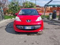 Usata Peugeot 107 68 CV (50 kW) 2007 Utilitaria