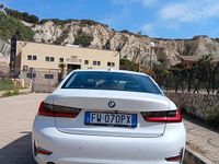 Usata BMW 320 Luxury Line 190 CV (139 kW) 2019 Bianco Berlina