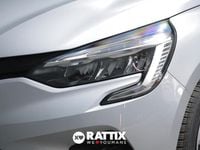 Begagnad Renault Clio V Life 67 HK (49 kW) 2022 Silver Sedan