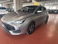 Usata MG MG3 Luxury 194 CV (142 kW) 2024 Argento Utilitaria