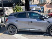 Usata Renault Captur 115 CV (84 kW) 2021 Grigio SUV