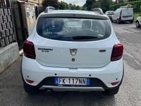 Usata Dacia Sandero 90 CV (66 kW) 2017 Bianco Utilitaria