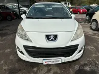 Usata Peugeot 207 73 CV (53 kW) 2012 Bianco Utilitaria
