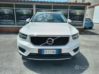 Usata Volvo XC40 Momentum 150 CV (110 kW) 2018 Bianco SUV