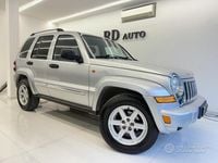 Usata Jeep Cherokee Limited 177 CV (130 kW) 2008 Grigio SUV