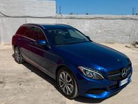Usata Mercedes C250 203 CV (149 kW) 2018 Blu Station wagon