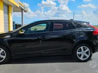 Usata Volvo V40 Business Edition 120 CV (88 kW) 2017 Nero Berlina