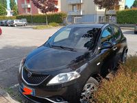 Usata Lancia Ypsilon 80 CV (58 kW) 2015 Nero Utilitaria