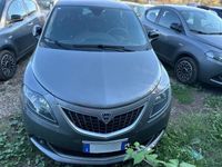 Usata Lancia Ypsilon S 70 CV (51 kW) 2024 Grigio Utilitaria