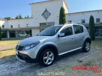 Usata Dacia Sandero Stepway 89 CV (65 kW) 2011 Grigio