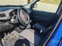 Usata Fiat Doblò 120 CV (88 kW) 2011 Blu Monovolume