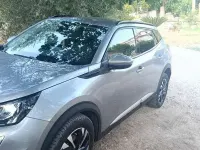 Usata Peugeot 2008 Allure 131 CV (96 kW) 2020 Grigio SUV