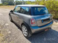 Usata Mini Cooper 120 CV (88 kW) 2011 Grigio Utilitaria