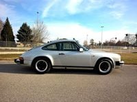 Usata Porsche 911 Carrera 231 CV (169 kW) 1988 Argento Coupé