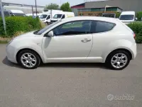 Usata Alfa Romeo MiTo Distinctive 79 CV (58 kW) 2011 Beige Utilitaria