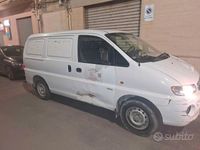 Begagnad Hyundai H-1 140 HK (102 kW) 2006 Vit Minibuss