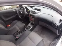 Usata Alfa Romeo 147 105 CV (77 kW) 2007 Grigio Utilitaria