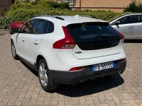 Usata Volvo V40 CC Momentum 120 CV (88 kW) 2015 Bianco Station wagon