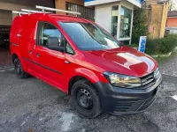 Begagnad VW Caddy 122 HK (89 kW) 2016 Röd Minibuss