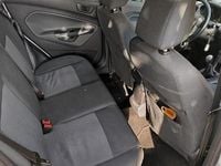 Usata Ford Fiesta 68 CV (50 kW) 2011 Bianco Utilitaria
