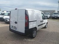 Usata Fiat Doblò 105 CV (77 kW) 2009 Bianco Monovolume