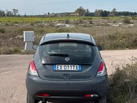 Usata Lancia Ypsilon 85 CV (62 kW) 2014 Grigio Utilitaria