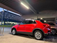 Usata VW T-Roc 150 CV (110 kW) 2022 Rosso SUV