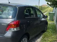 Usata Toyota Yaris 65 CV (47 kW) 2009 Grigio Utilitaria