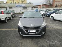 Usata Peugeot 208 Allure 82 CV (60 kW) 2012 Grigio scuro metallizzato Utilitaria