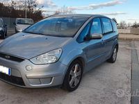 Begagnad Ford S-MAX Titanium 140 HK (102 kW) 2007 Grå Minibuss