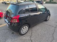 Begagnad Toyota Yaris 90 HK (66 kW) 2008 Svart Sedan