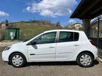 Usata Renault Clio II 75 CV (55 kW) 2011 Bianco Berlina