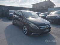 Usata Mercedes B200 Premium 136 CV (100 kW) 2012 Nero Monovolume