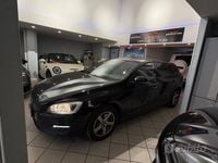 Usata Volvo V60 Summum 150 CV (110 kW) 2016 Nero Station wagon