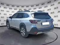 Usata Subaru Outback Premium 169 CV (124 kW) 2023 Grigio Station wagon