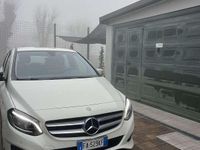 Usata Mercedes B180 109 CV (80 kW) 2015 Bianco Monovolume