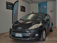 Usata Ford Fiesta 95 CV (69 kW) 2011 Nero Utilitaria