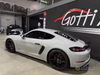 Usata Porsche 718 Cayman Chrono 364 CV (267 kW) 2019 Grigio Coupé
