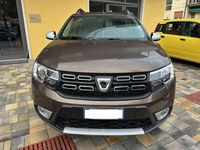 Usata Dacia Sandero Comfort 90 CV (66 kW) 2019 Marrone Berlina