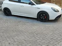 Usata Alfa Romeo Giulietta Quadrifoglio 235 CV (172 kW) 2011 Bianco Utilitaria