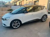 Usata Renault Scénic IV Zen 110 CV (80 kW) 2018 Bianco Monovolume