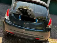 Usata Lancia Ypsilon 60 CV (44 kW) 2015 Bluazzurro Utilitaria