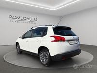 Usata Peugeot 2008 Allure 82 CV (60 kW) 2014 Bianco pastello SUV